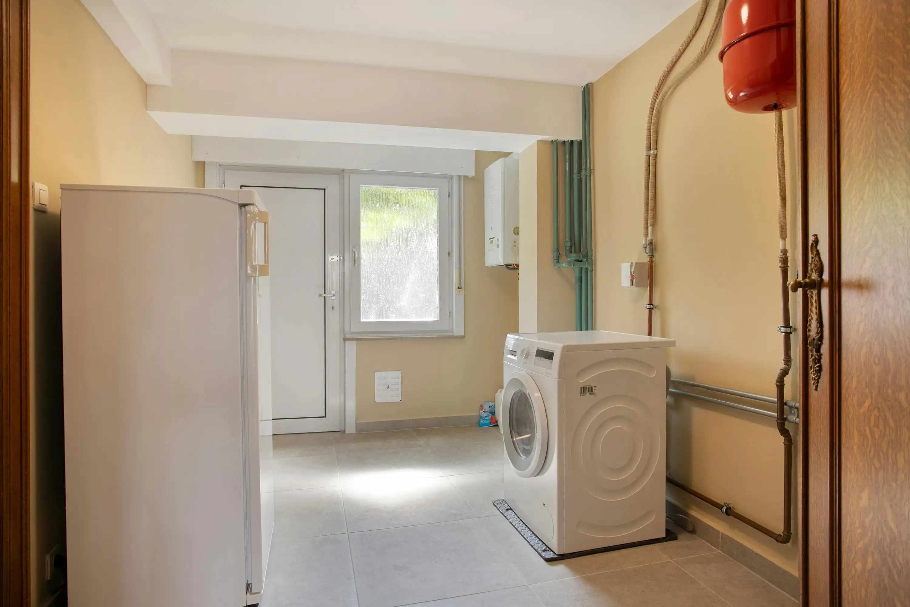 Ruime bel-etage in rustige woonwijk van Gentbrugge foto 17