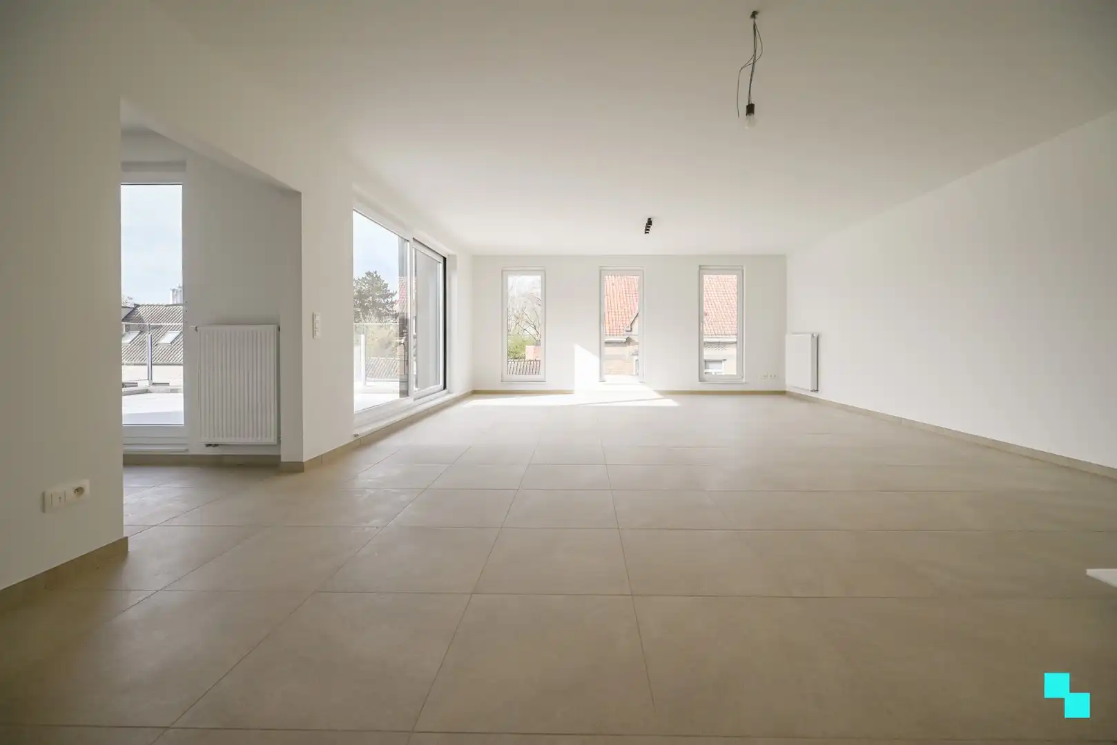 Energiezuinig penthouse met zonneterras te Izegem foto 5