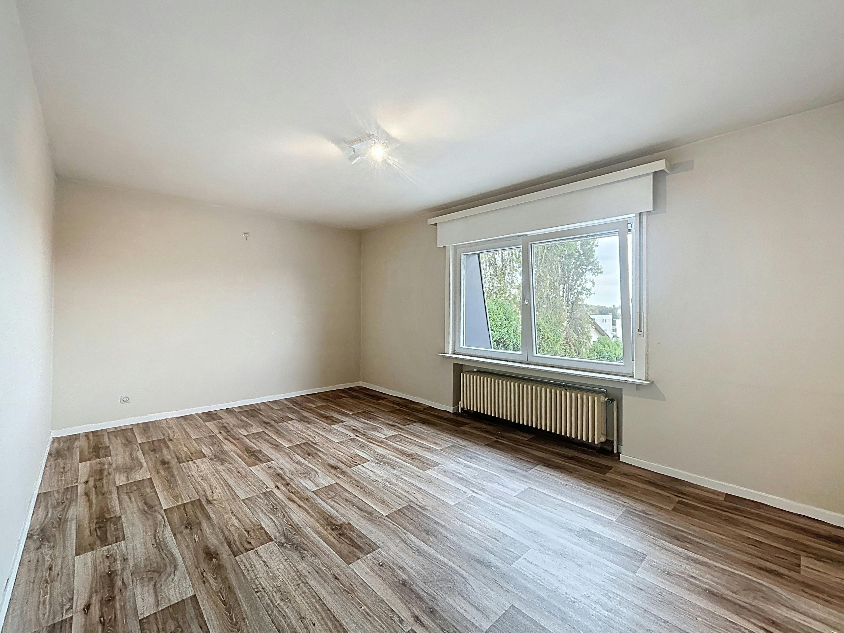 Ruim appartement met 3 kamers te huur in Harelbeke foto 7