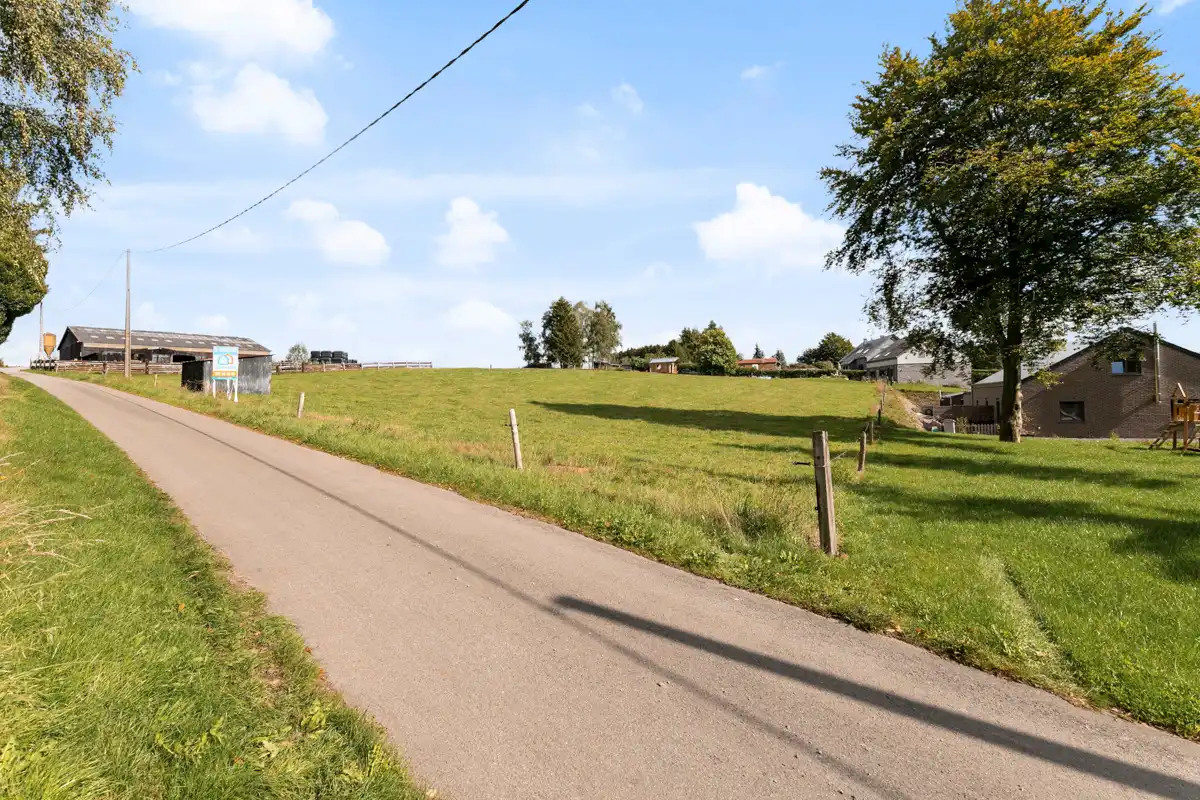 Terrain à batir de 11a 79ca dans un endroit calme foto 5