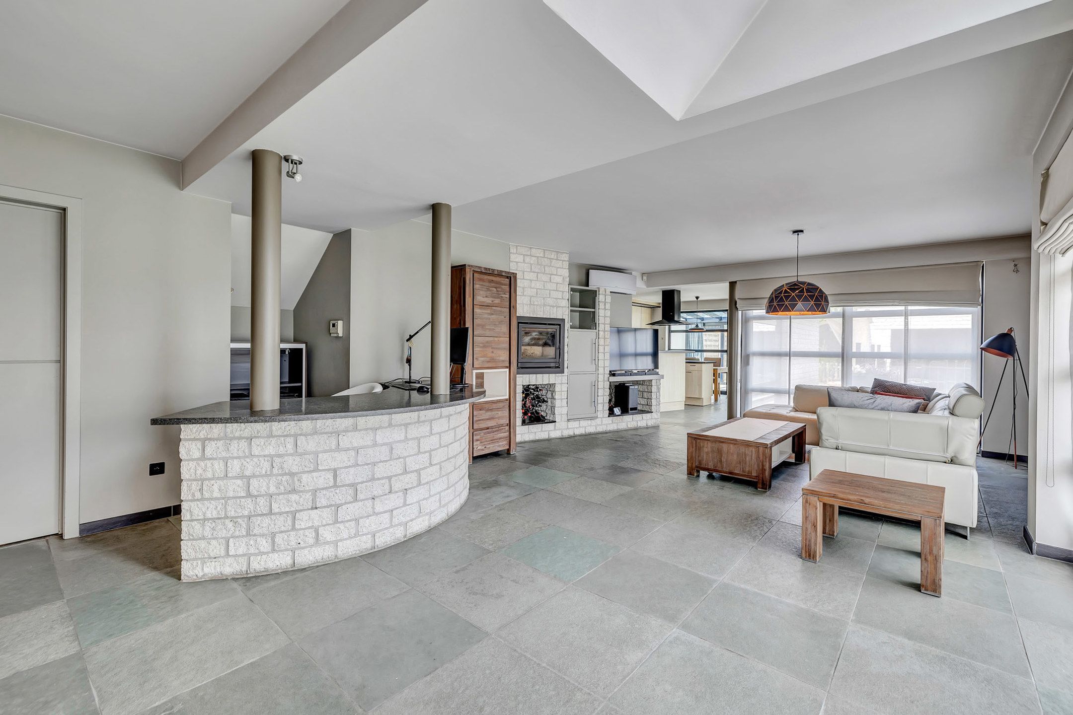 Gezellige, instapklare HOB met garage en tuin foto 10