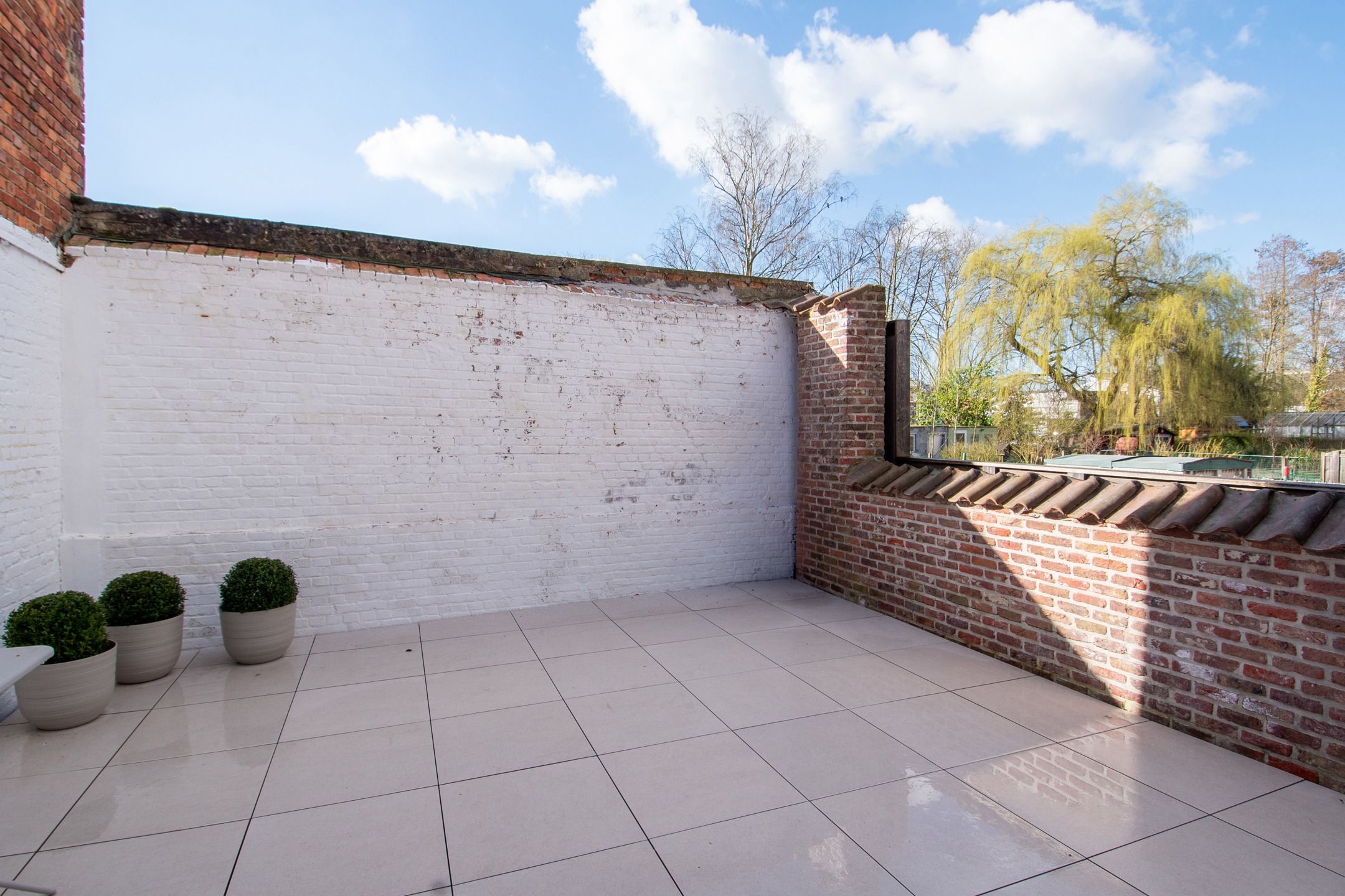 Volledig vernieuwde woning met 2 ruime slaapkamers! foto 5
