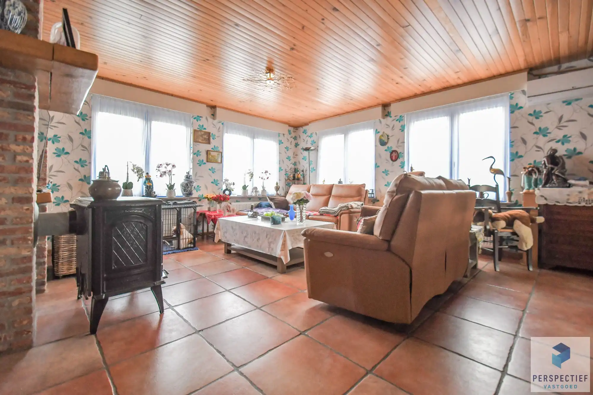 BEZOEKMOMENT ZATERDAG 23/05 VAN 9U TOT 11U | UITSTEKEND GELEGEN GELIJKVLOERSE WONING foto 6