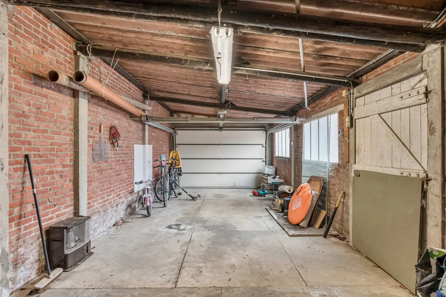 Instapklare, gerenoveerde halfopen bebouwing met 3 slaapkamers op ruim perceel in Sint-Truiden foto 24