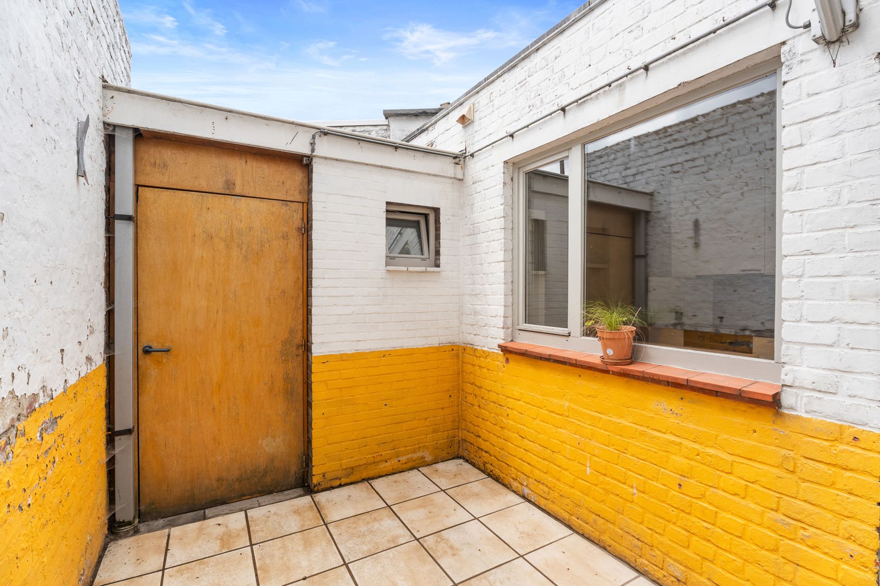 AUTHENTIEKE  2 SLPK INTERBELLUMWONING MET ZONGERICHT TERRAS foto 10