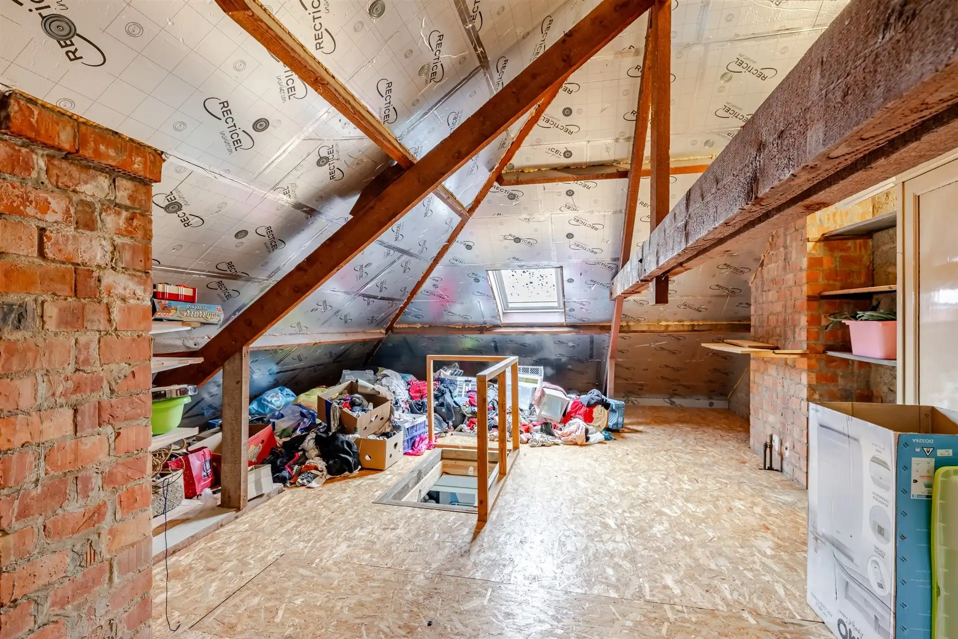 Op te frissen woning met supertoffe tuin, nabij het centrum! foto 22