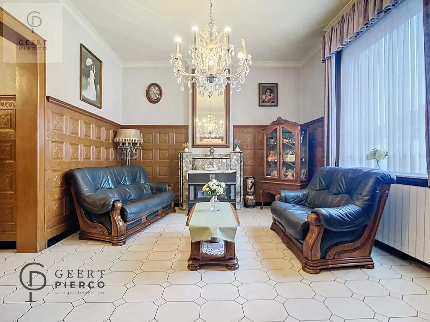 Karaktervolle hoeve met loods op een perceel van 16a76ca. foto 3