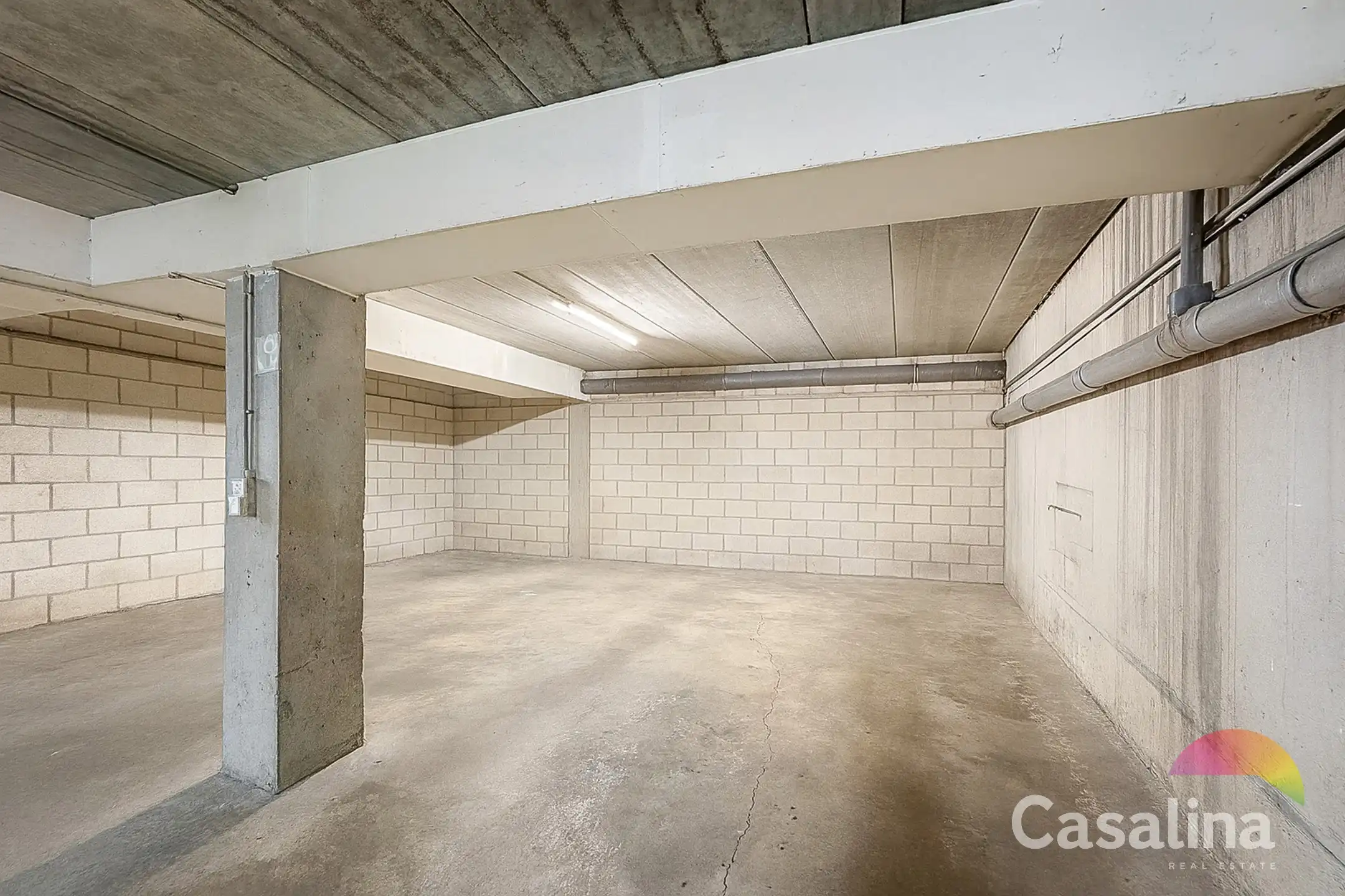 Ongemeubeld 3-slaapkamerappartement met terrassen en parking foto 14