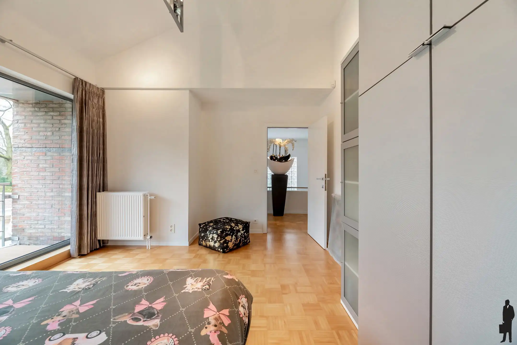 VILLA MET APARTE PRAKTIJK OF APART KANTOOR AAN HUIS (vrij beroep mogelijk!)  foto 17