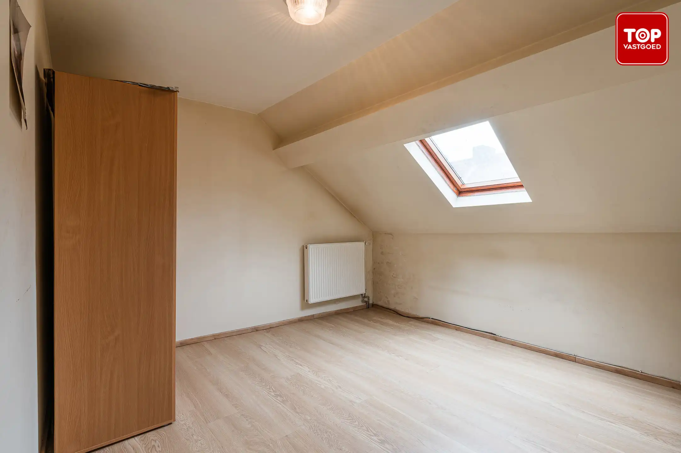 Op te frissen woning met 4 slaapkamers op gunstige locatie.  foto 20