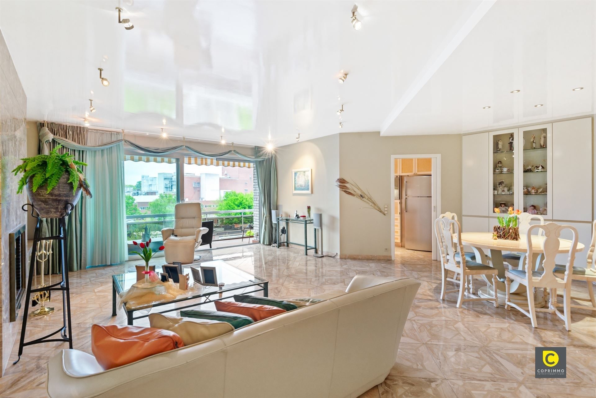 Luxueus 2 slpk app met 2 terrassen op toplocatie! foto 3