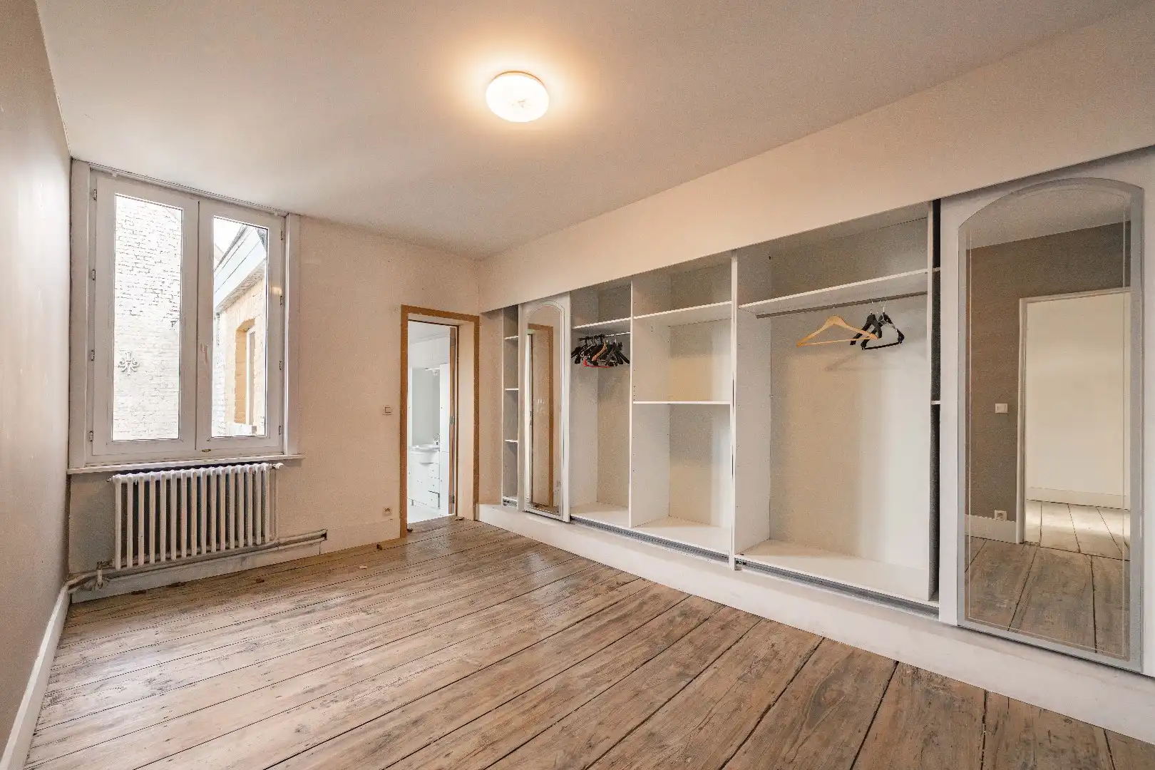 STATIGE HERENWONING MET LOODS foto 14