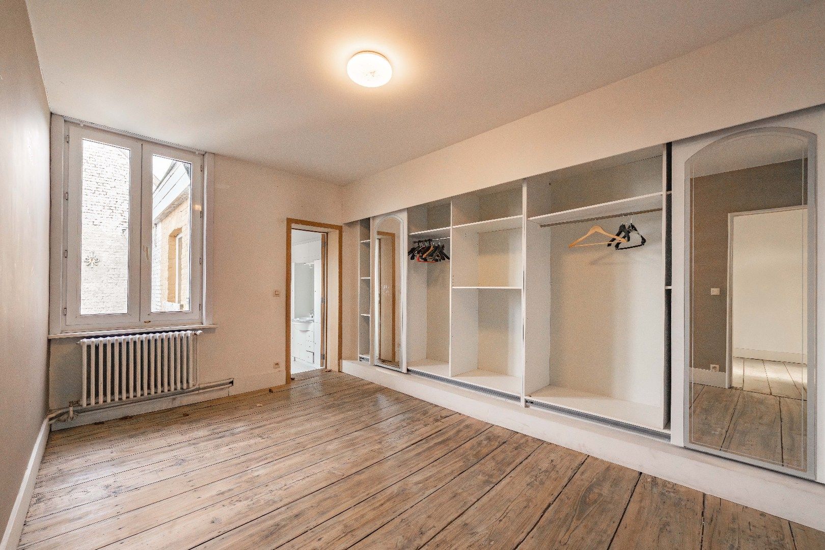 STATIGE HERENWONING MET LOODS foto 14