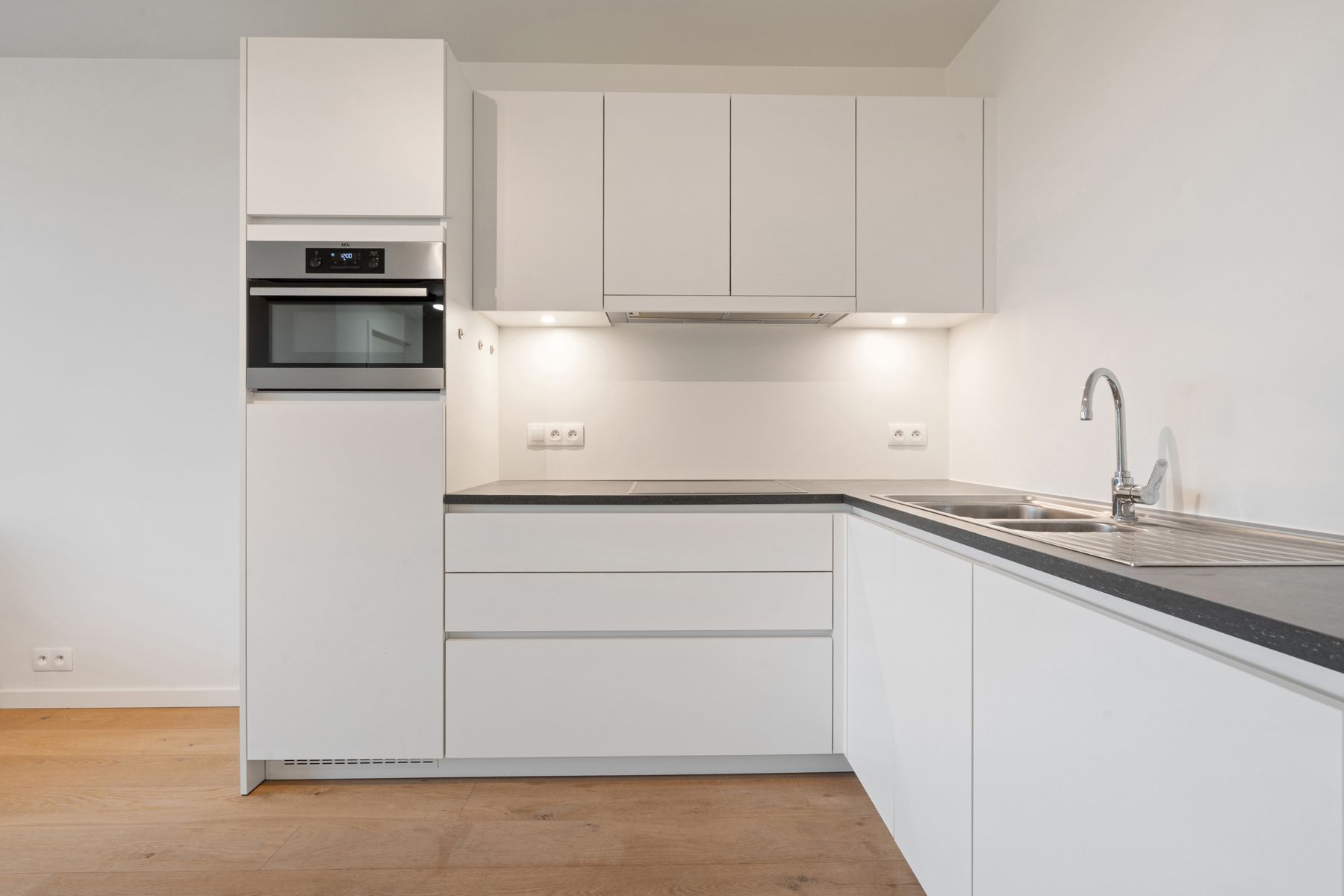 Moderne assistentiewoning met terras foto 8