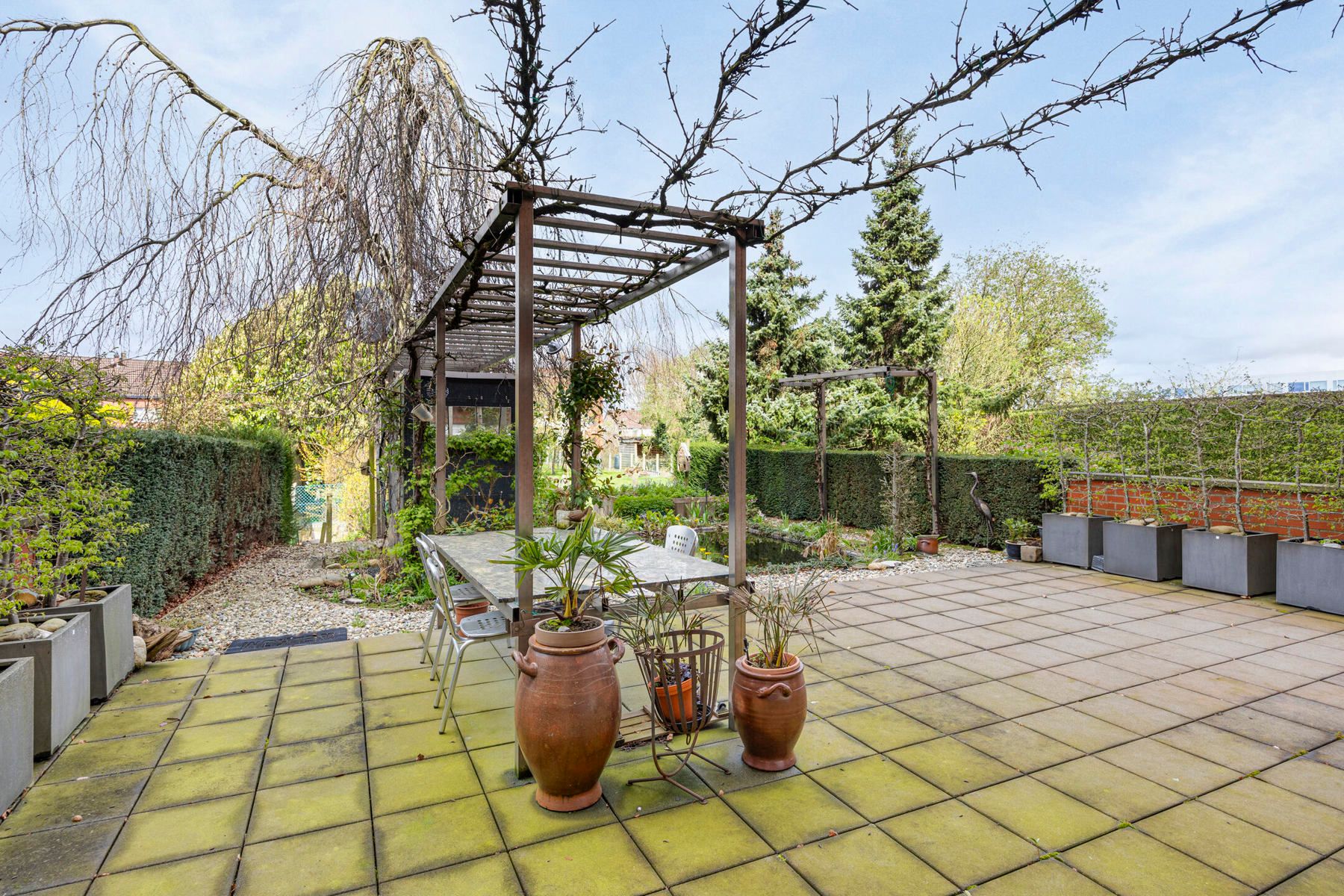 Licht en ruimte in dit appartement met tuin, inpandige garage en lift foto 24
