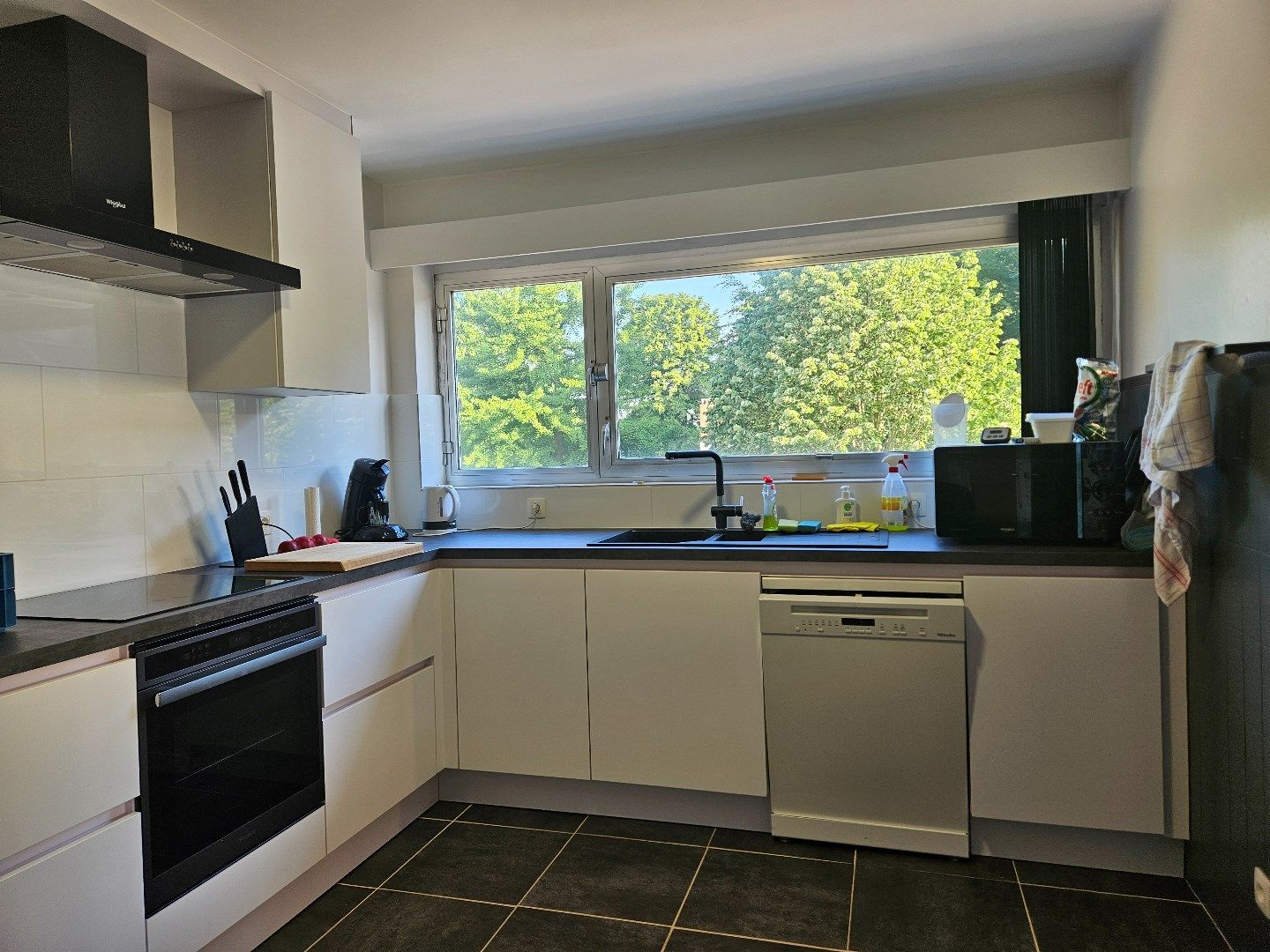 Ruim en lichtrijk appartement met 3 slaapkamers in het centrum van OLV-Olen ! foto 6