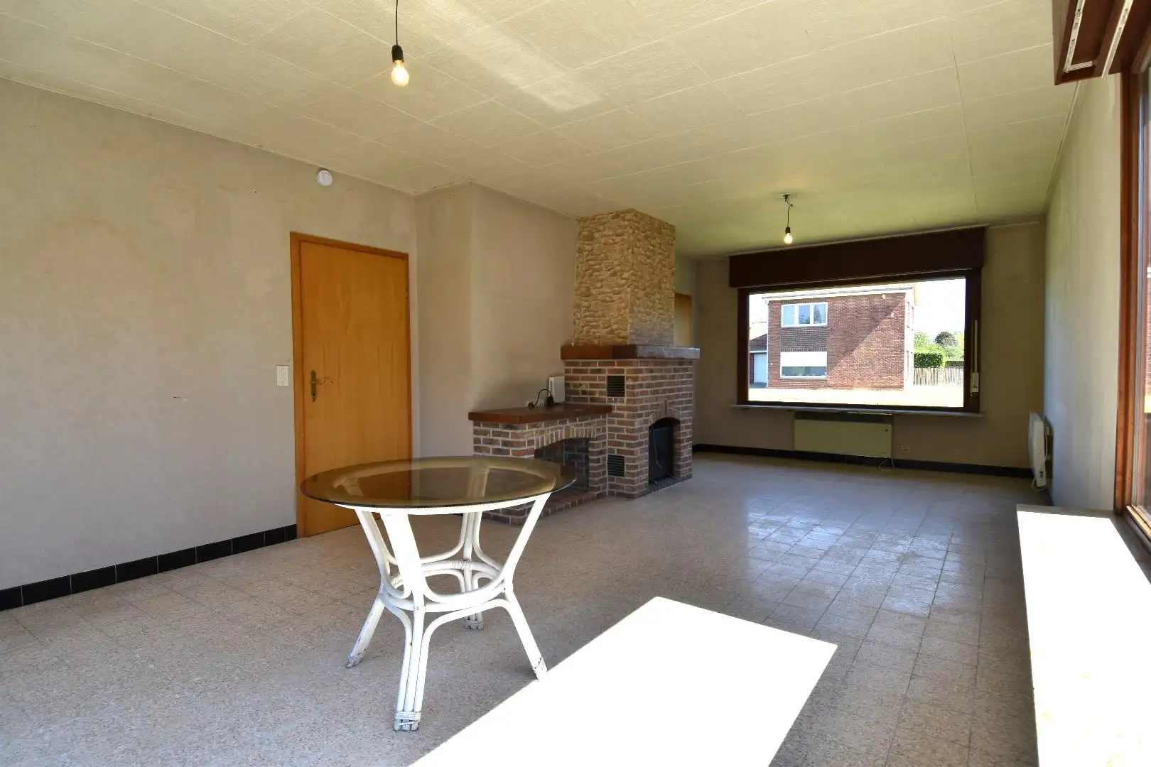 Ruime alleenstaande woning met 2 slaapkamers (mogelijkheid tot meer!), garage en zonnige tuin te koop in Gullegem foto 8