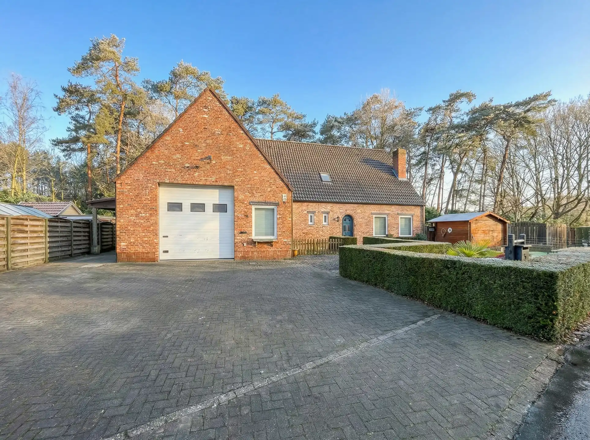 Hoofdfoto van de publicatie: Ruime en lichtrijke gezinswoning te koop in Zandhoven