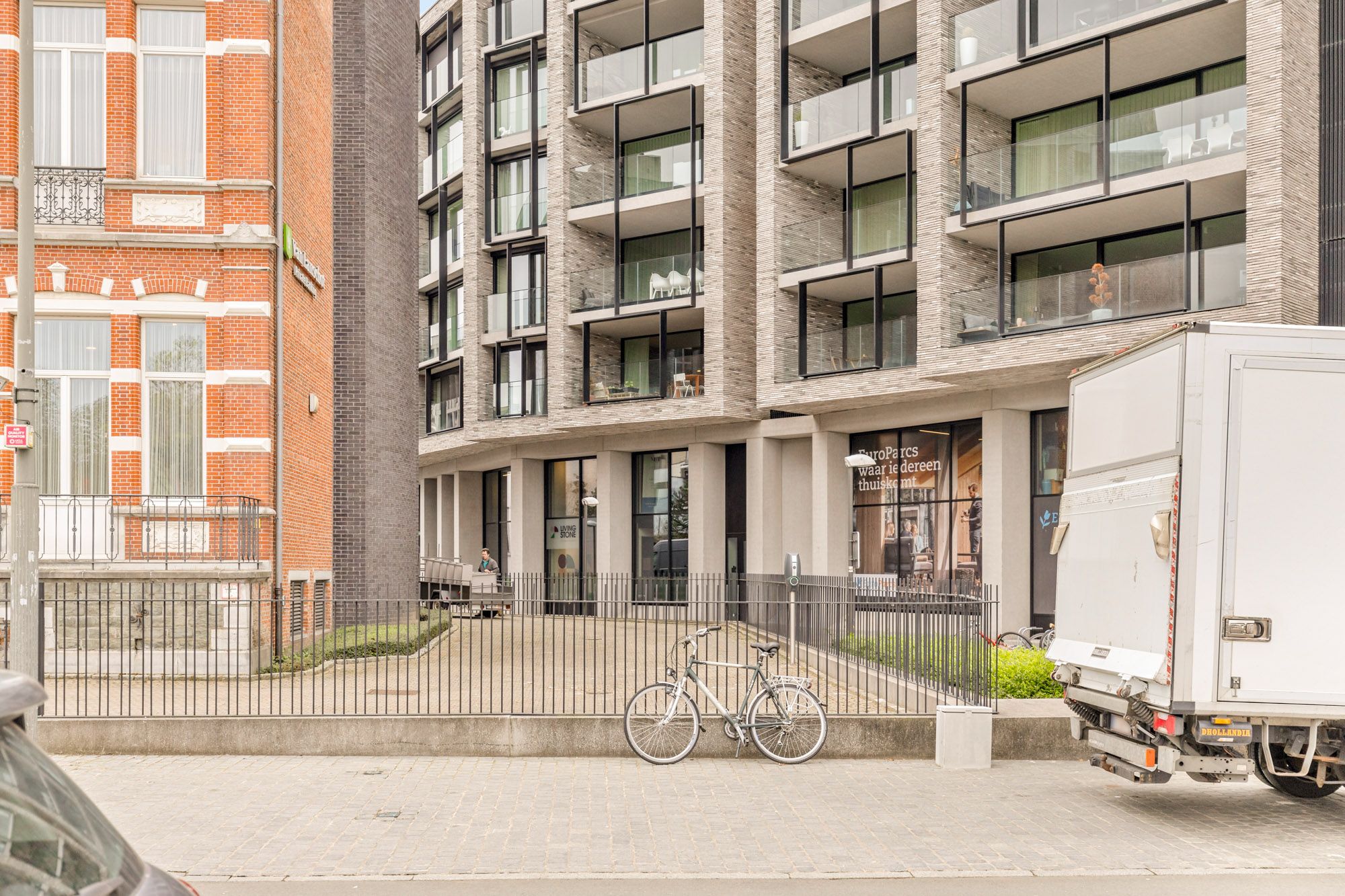 IDEALIS VASTGOED  - LUXUEUS EN ZEER HOOGWAARDIG AFGEWERKT INSTAPKLAAR APPARTEMENT  foto 2