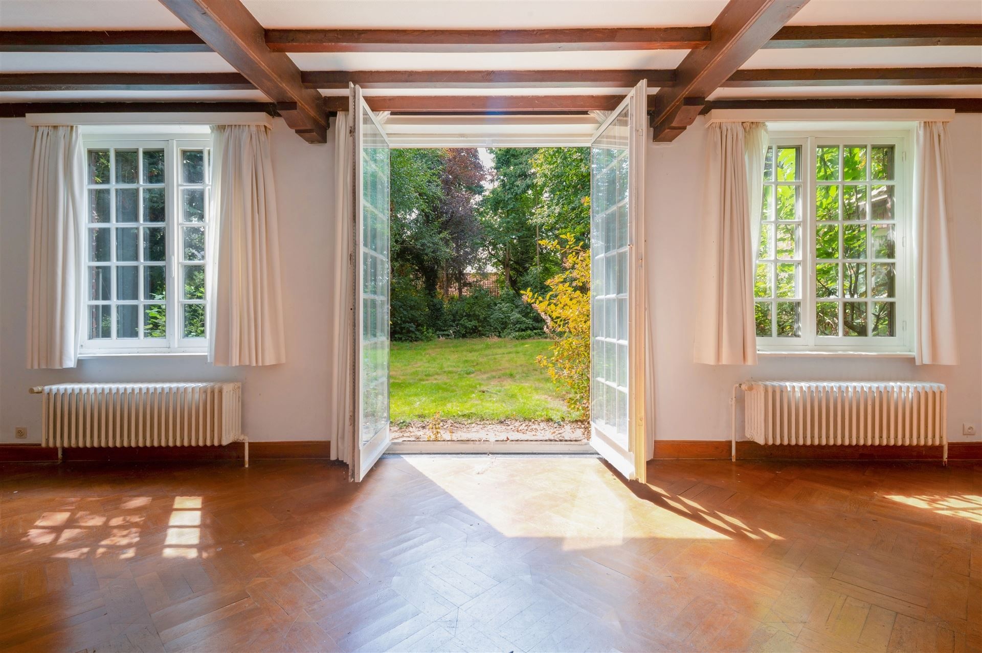Villa met potentieel in groene oase foto 4