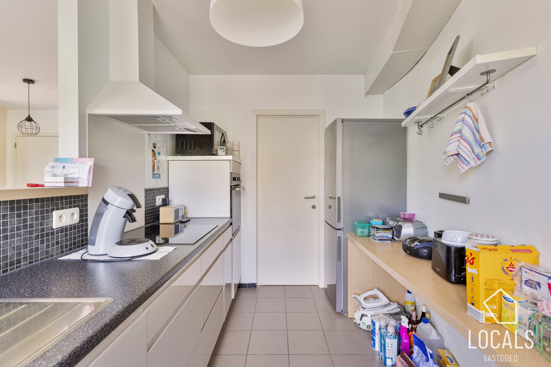 Appartement met terras, 2 slaapkamers en staanplaats foto 5