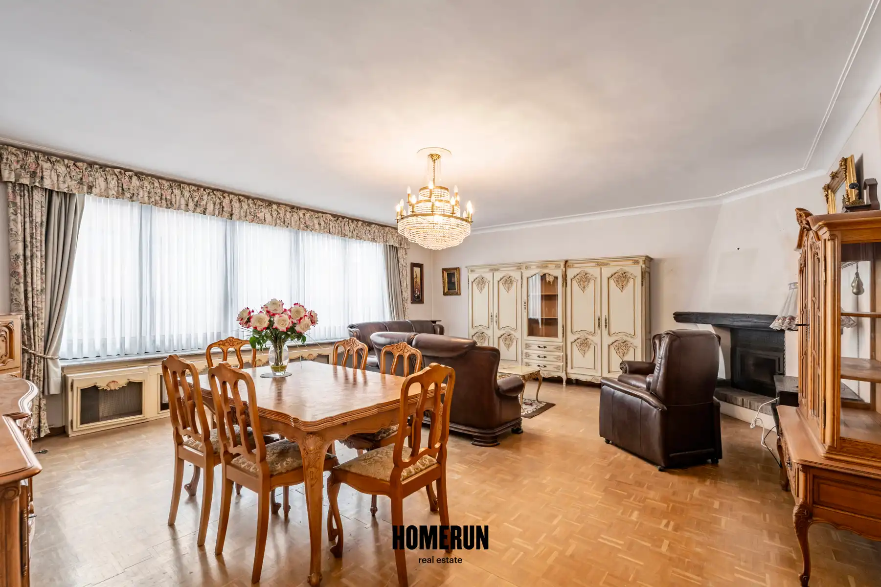 Hoofdfoto van de publicatie: Gelijkvloers appartement met 3 slaapkamers + staanplaats