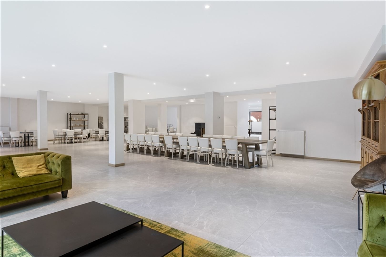 Commercieel gelijkvloers te koop in Wilrijk foto 9