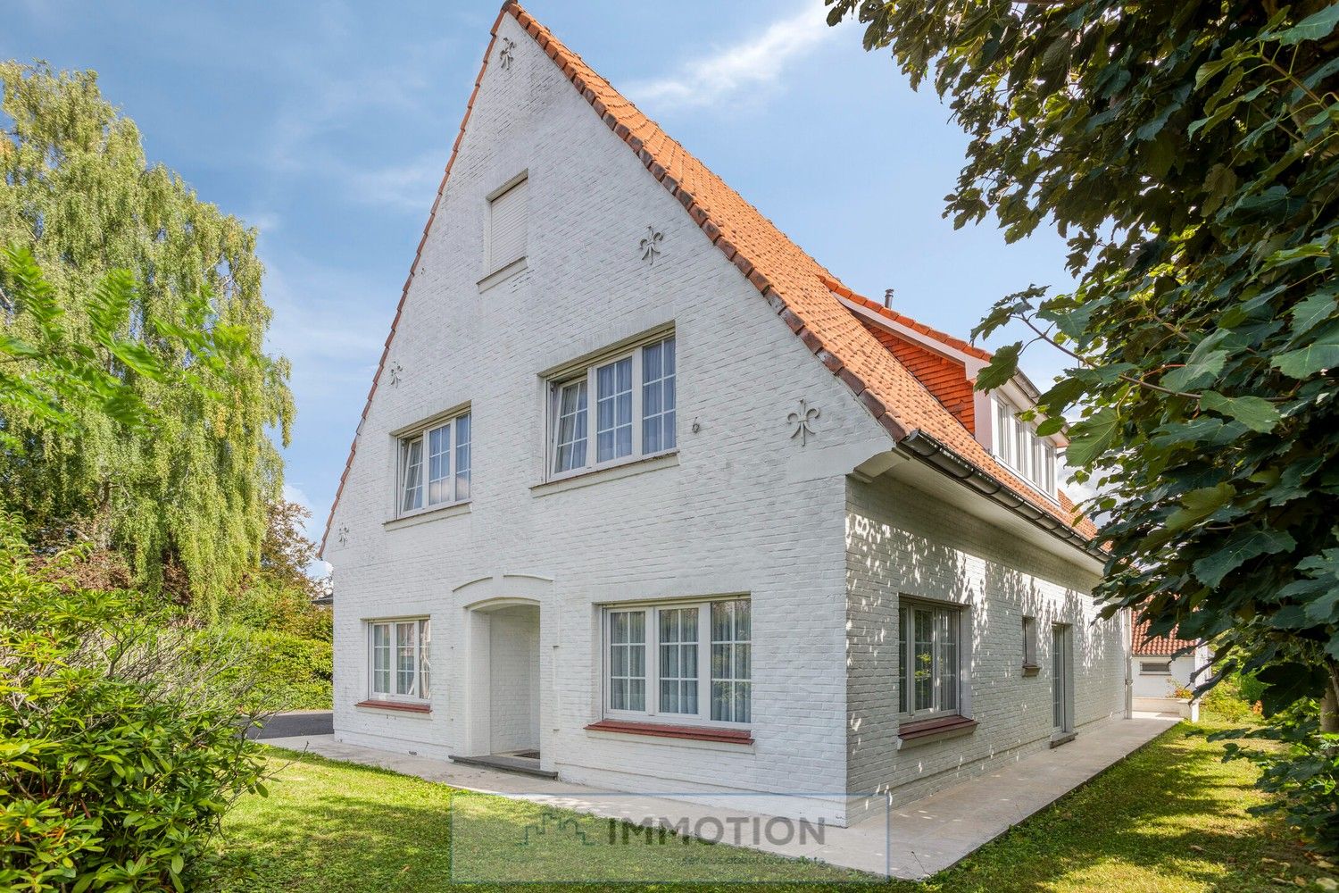 Hoofdfoto van de publicatie: Authentieke villa met werk- of hobbyruimte in Marke