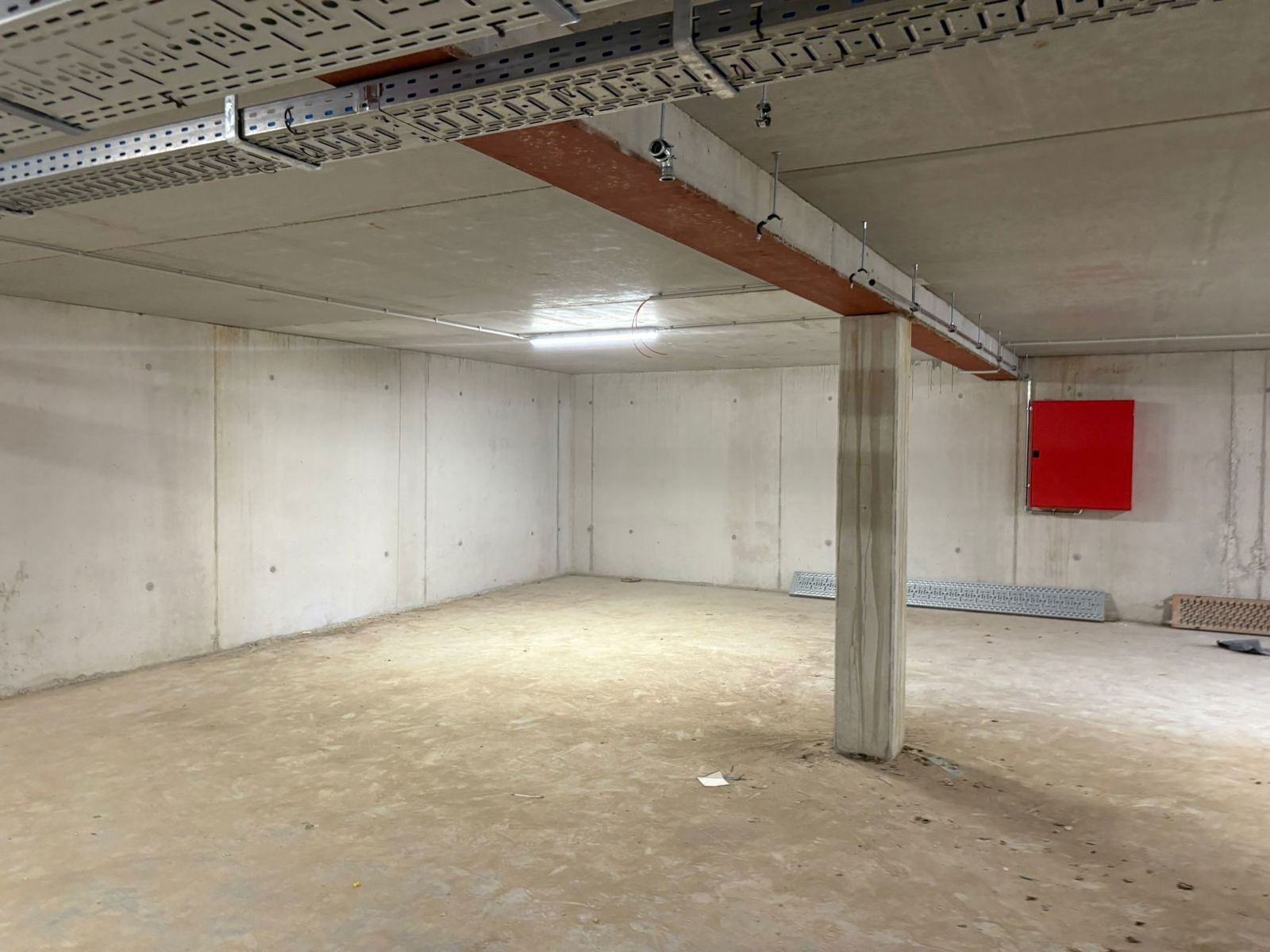 Ondergrondse autostaanplaatsen nabij het centrum van Nijlen foto 2