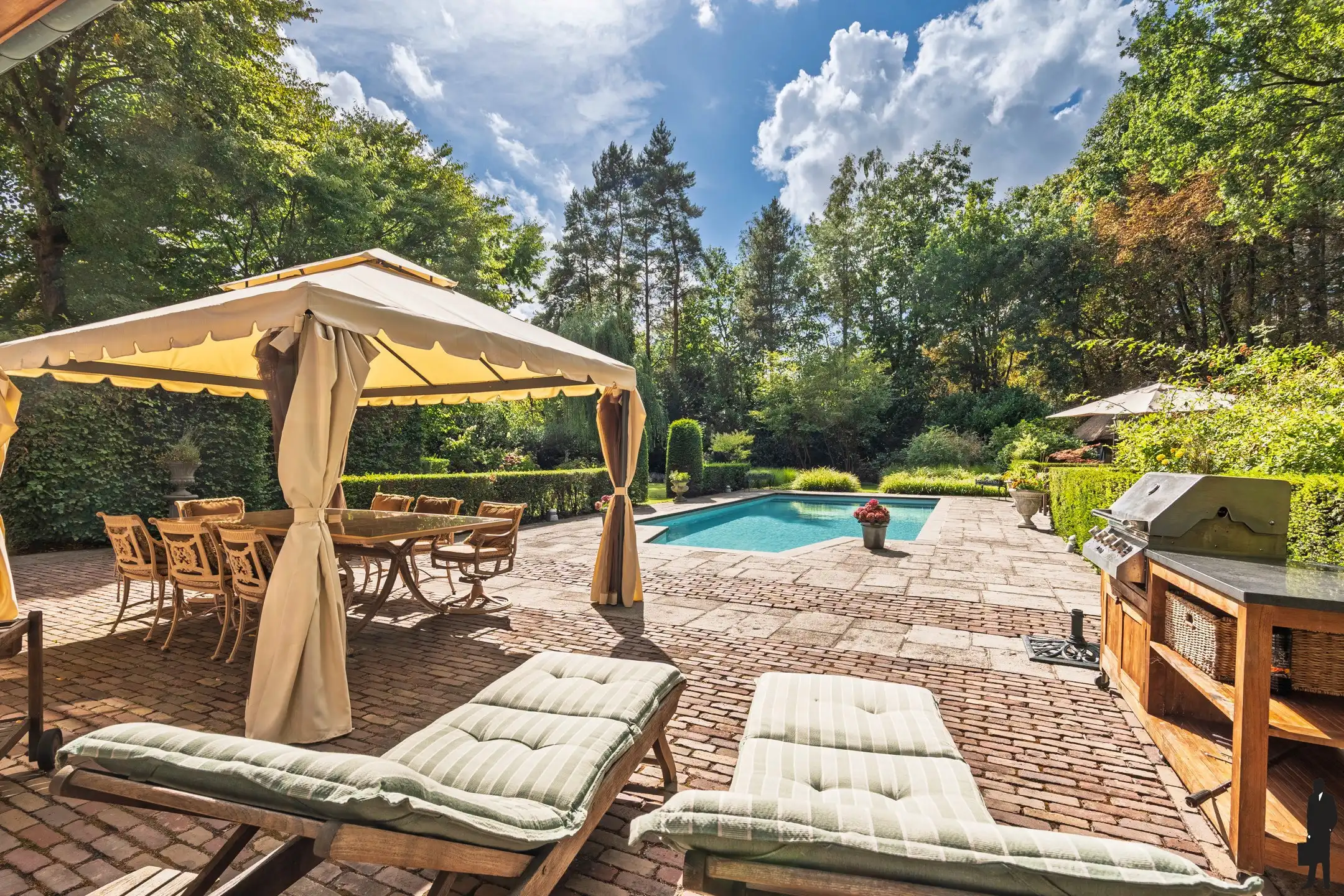 Tijdloze villa met 5 slks, 2 bdks en buitenzwembad foto 31