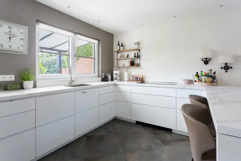 Luxueuze villa, toplocatie,Z-tuin, zwembad, veel privacy!!! foto 9