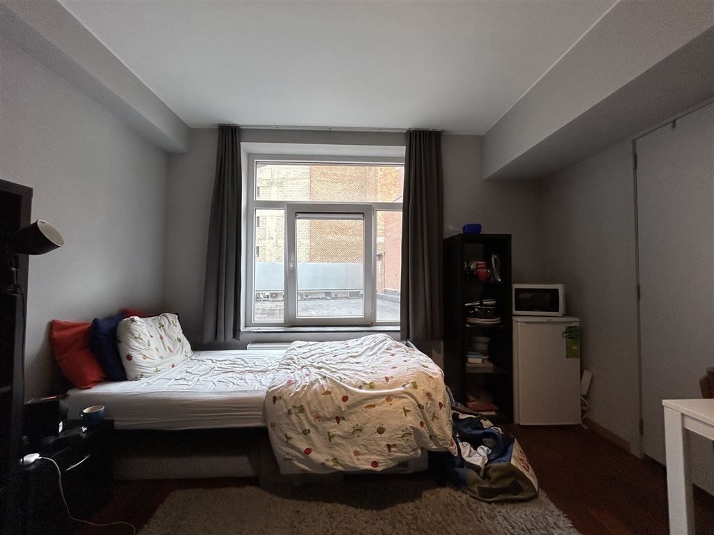 Rustige en lichtrijke studentenkamer op toplocatie  foto 3