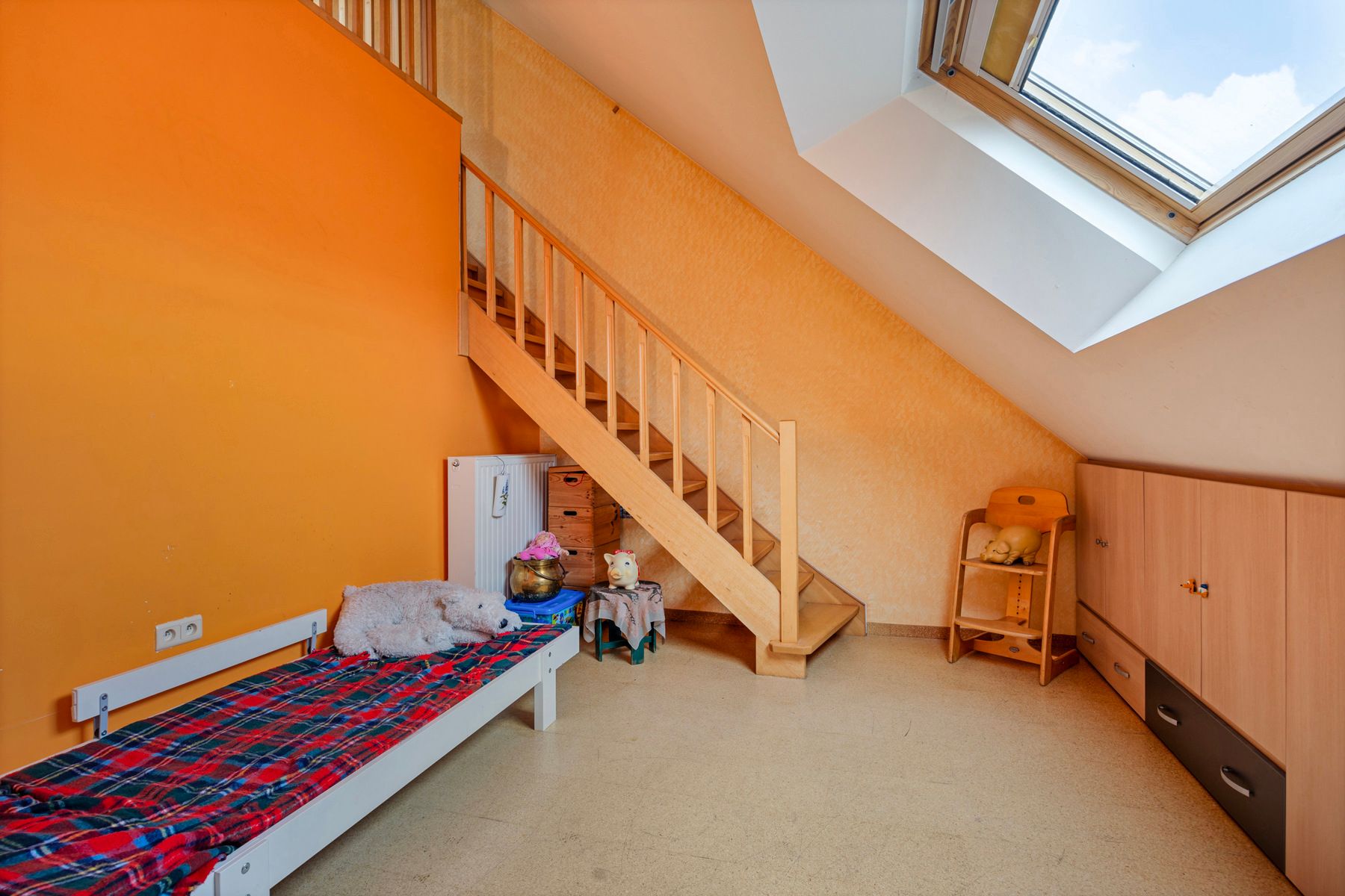 Riante woning met bijgebouw foto 17