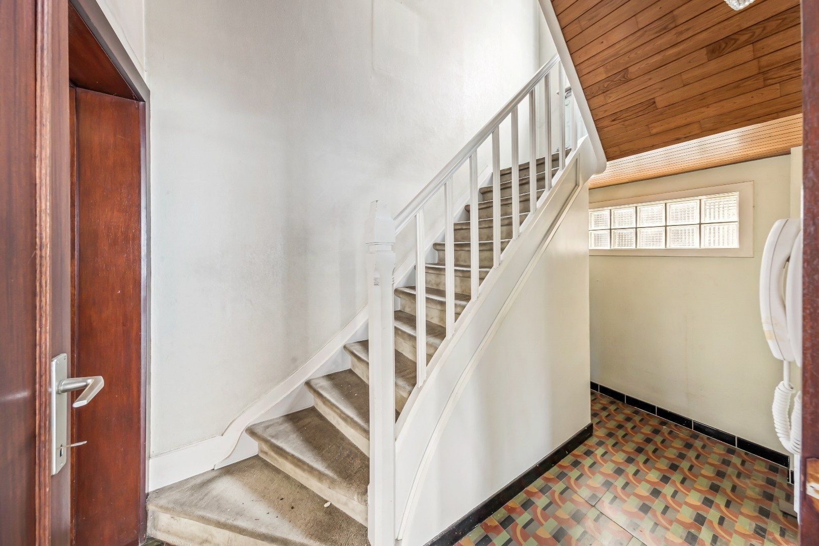 Gezellige stadswoning met 4 slaapkamers, ruime garage en koertje. foto 16