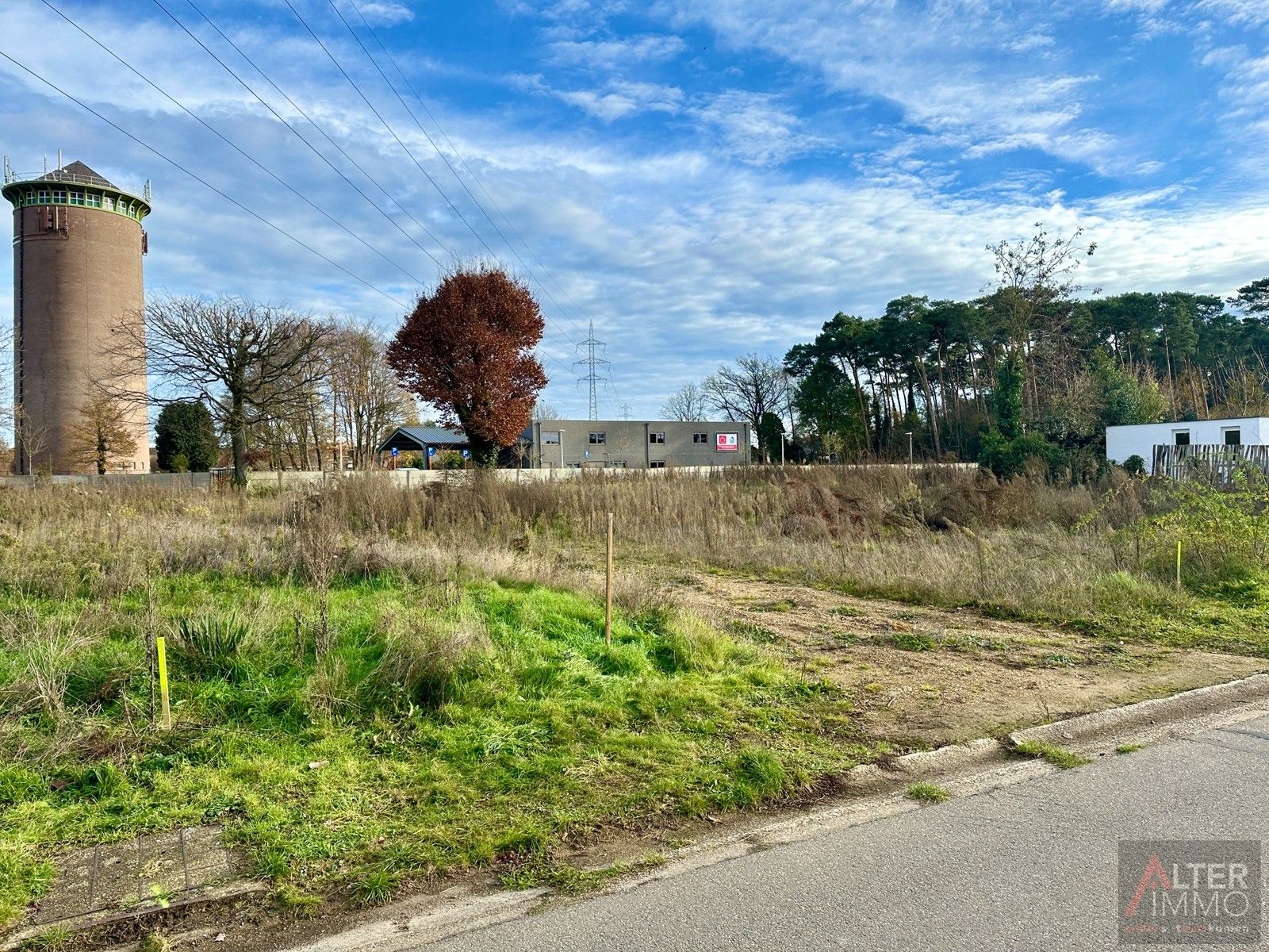 Lot 5 Bouwgrond voor halfopen bebouwing op 4a 33ca foto 3