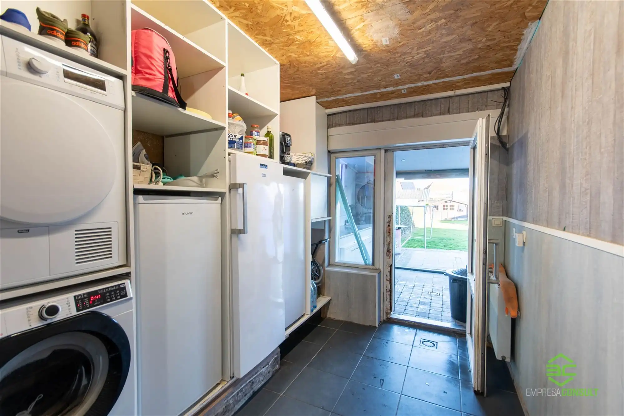 Op te frissen ruime gezinswoning in Kermt op 7a 54ca! foto 6