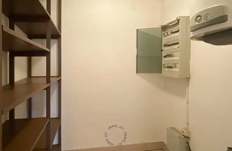 Instapklaar appartement met 2 slaapkamers en staanplaats nabij centrum Beveren foto 9