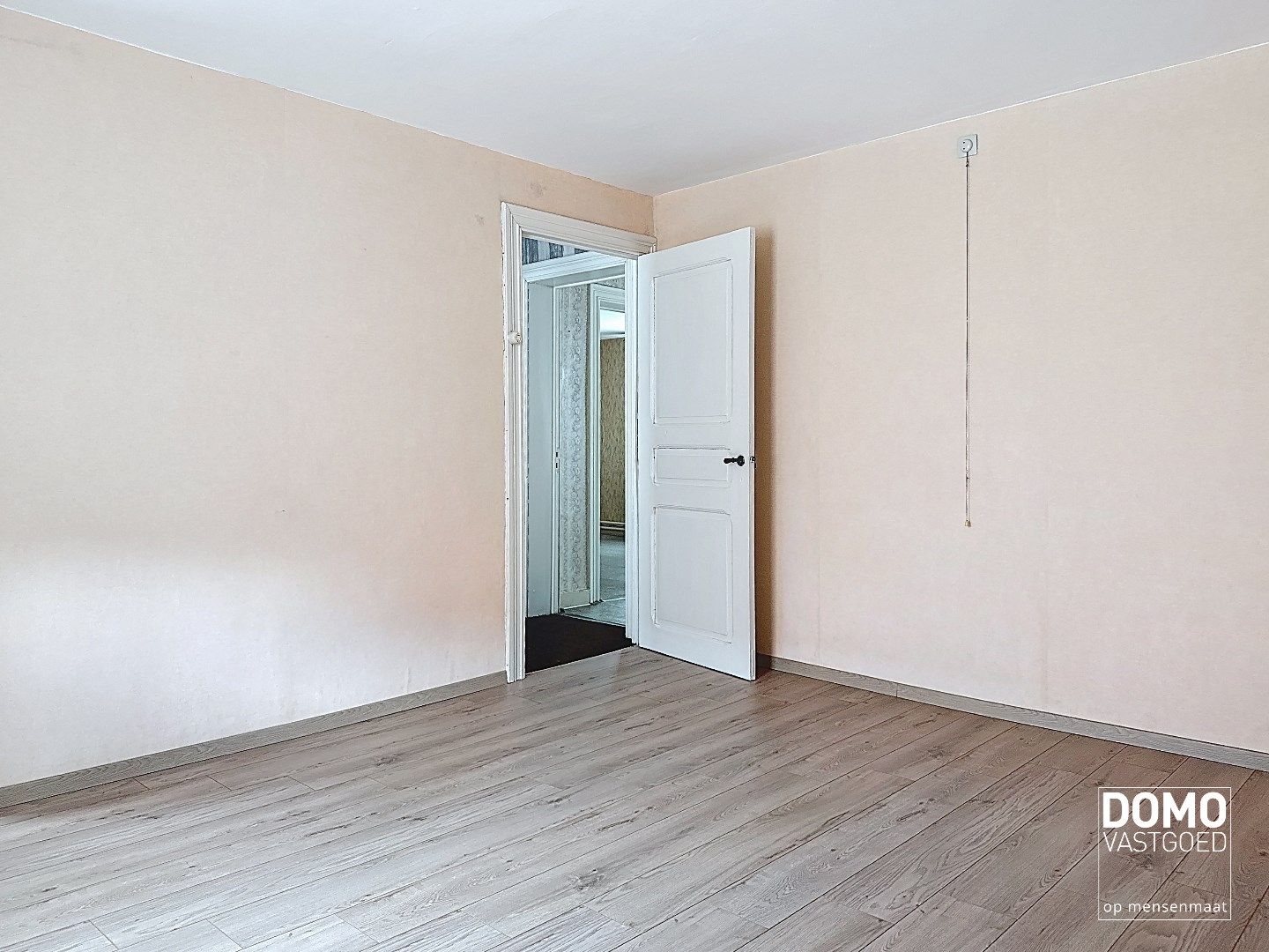 RUSTIG GELEGEN BOUWGROND MET EEN PRACHTIG GROEN UITZICHT TE WELLEN foto 18
