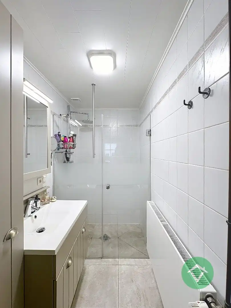 Exclusieve alleenstaande villa met zonnige tuin in een gegeerde woonomgeving te Koekelare foto 15