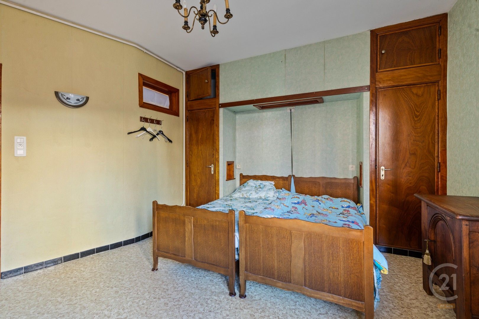 Te Renoveren Appartement in Westende – 3 Slaapkamers foto 22