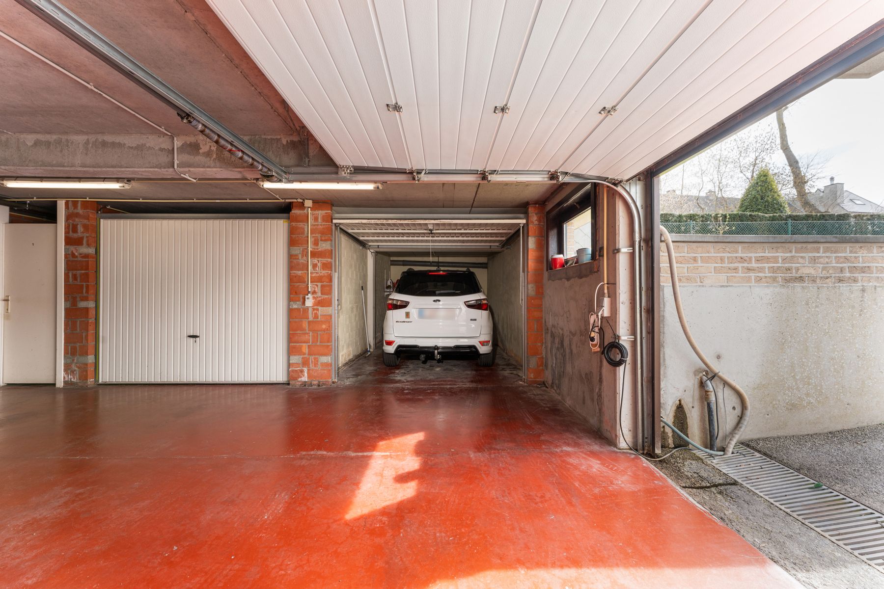 Gesloten garagebox in centrum Koksijde-Bad foto 5