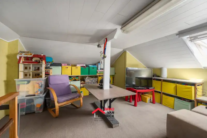 Prachtige woning OB op 1127m² grondopp - 4 slpkmrs! foto 19