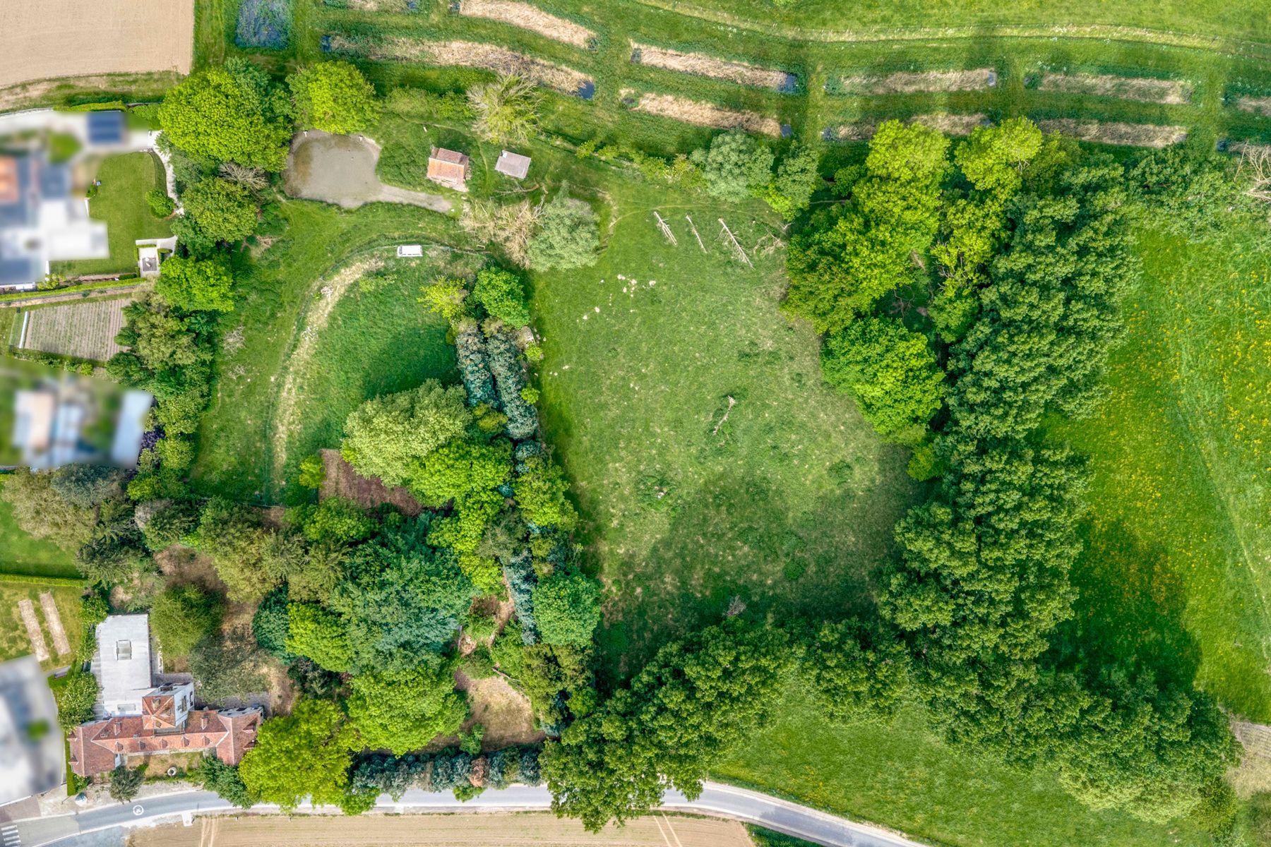 Unieke villa met binnenzwembad op 1,9Ha. foto 13