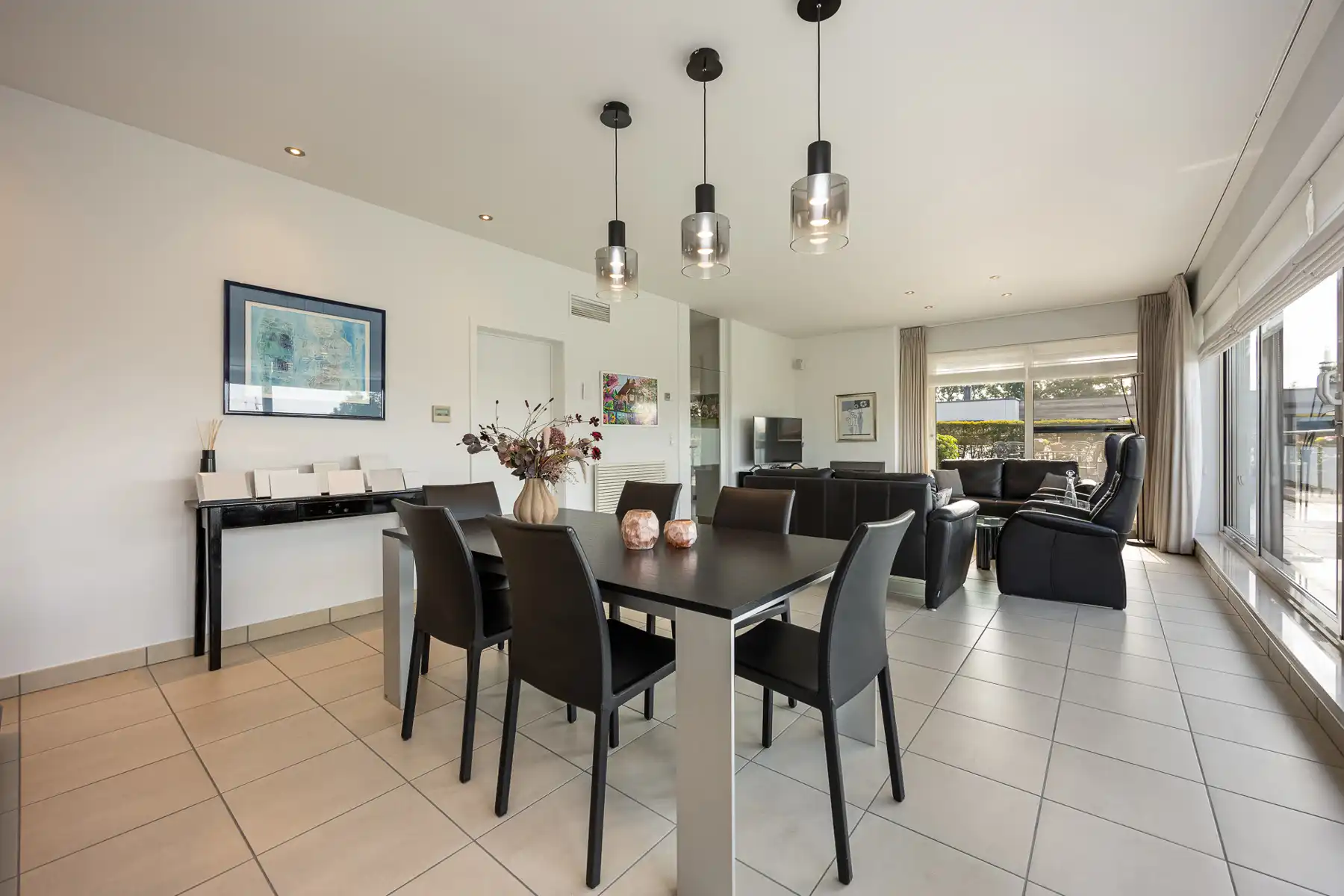 Ruim dakappartement met 2 slaapkamers en terras van ca. 155m². foto 4