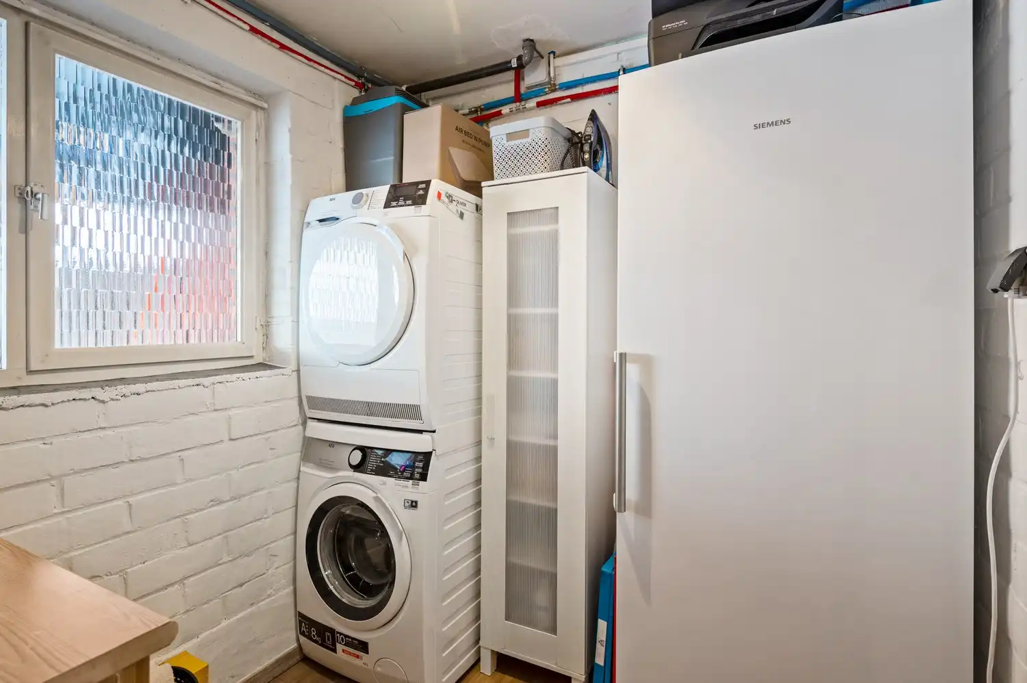 Ruime grotendeels gerenoveerde belétage met 3 slaapkamers, tuin en garage met oprit in Kapellen foto 18