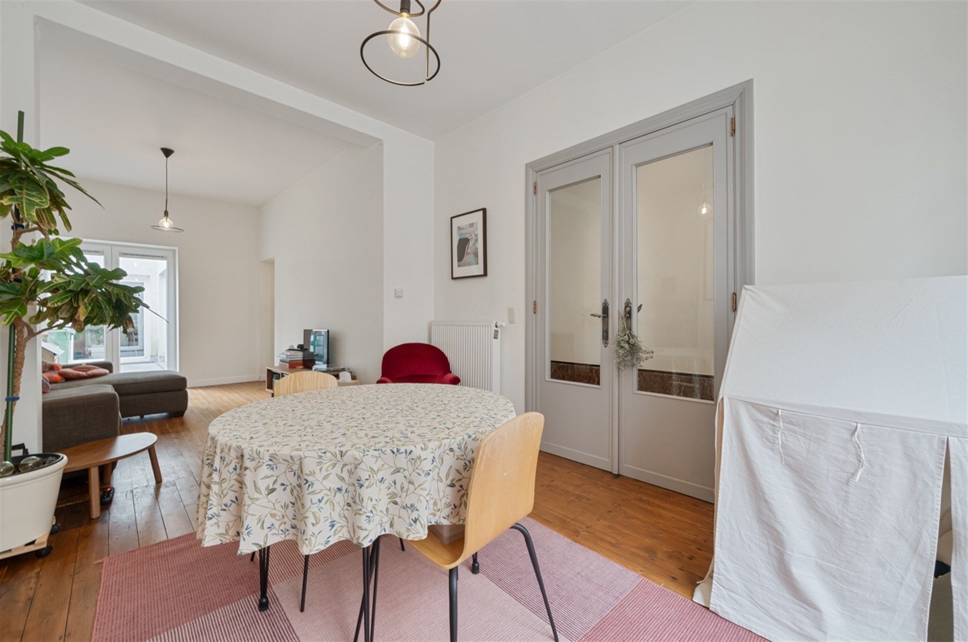 Stijlvol wonen in het hart van Aalst – Instapklare gezinswoning met terras foto 5
