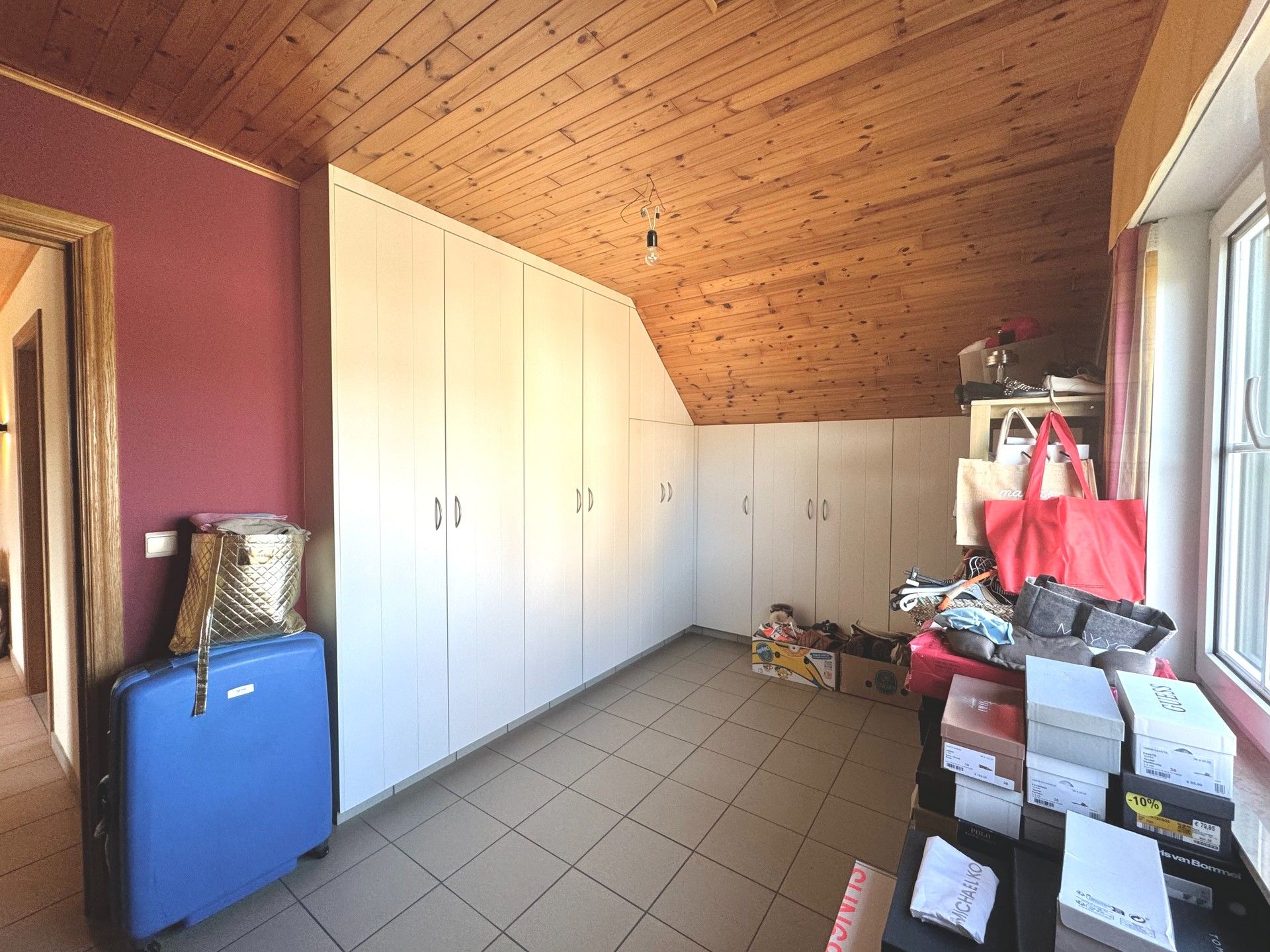 LANDELIJKE WONING MET GARAGE & TUIN foto 22