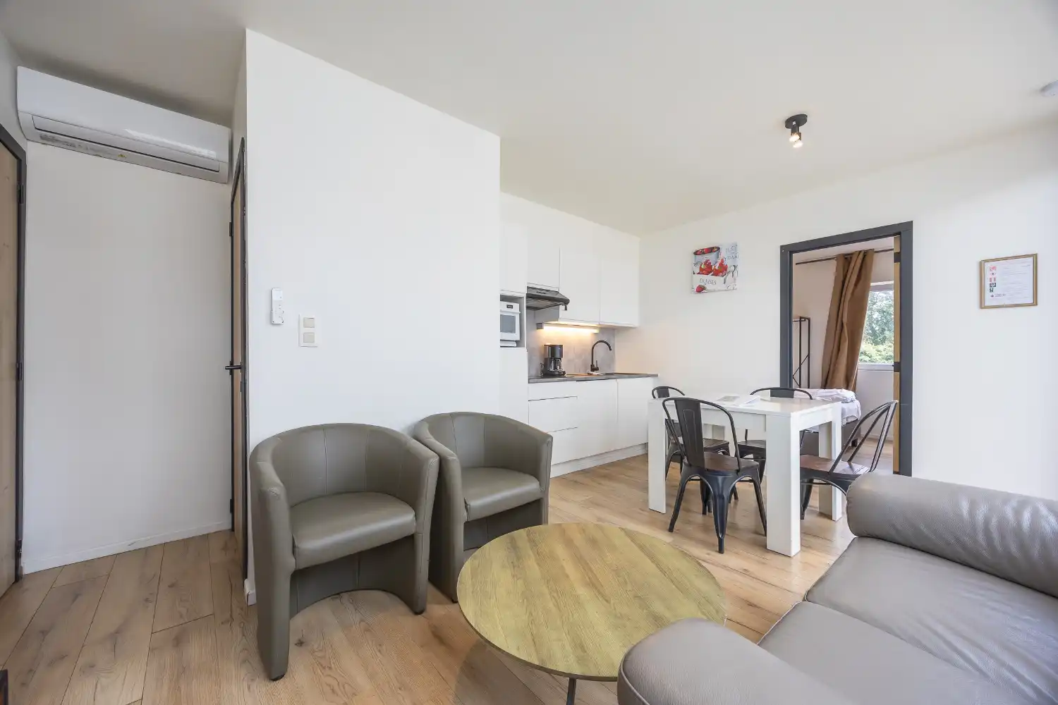 Vakantiewoning op boogscheut van het strand van Bredene foto 7