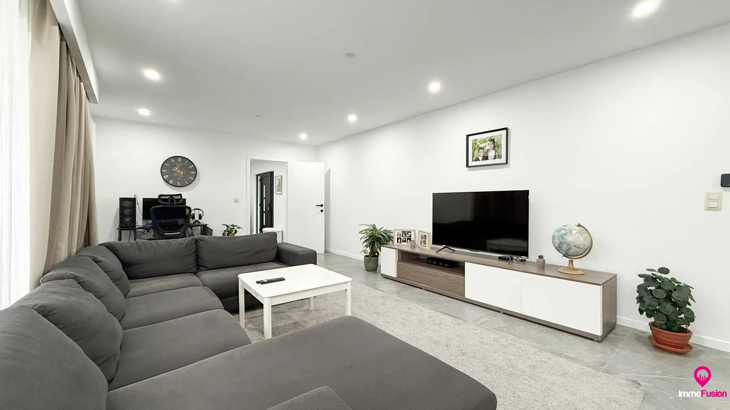 Gerenoveerde woning met 3 slaapkamers en ruime tuin! foto 4