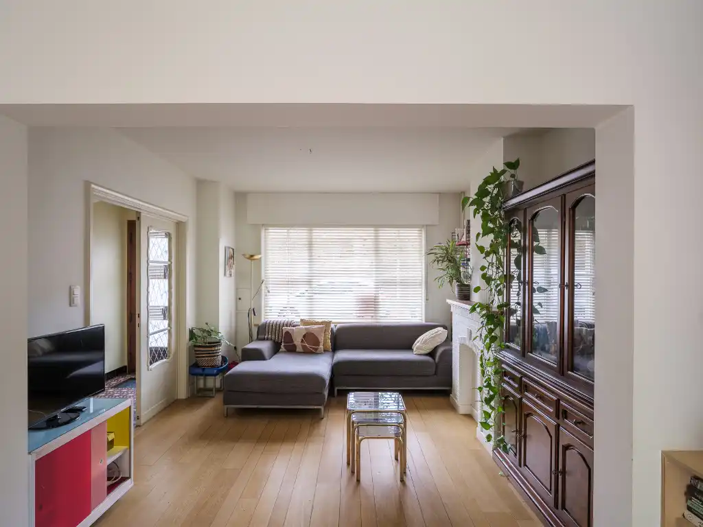 Karaktervolle burgerwoning (225 m²) met romantische tuin, gelegen in de gegeerde stationsbuurt foto 10